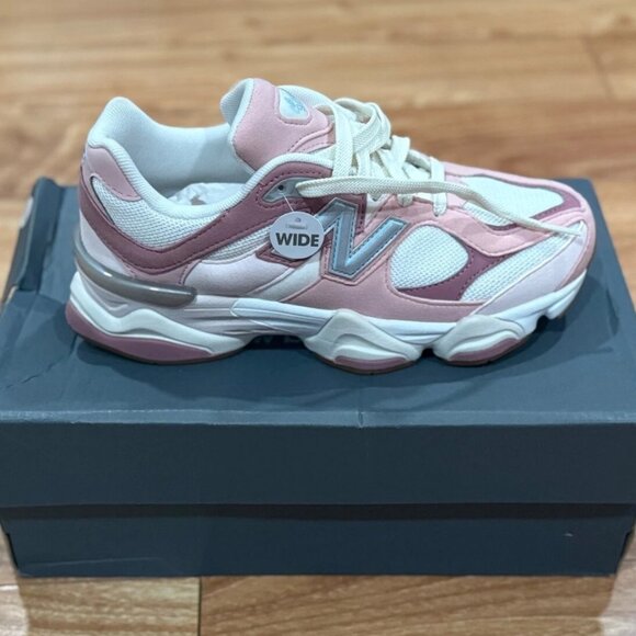 New Balance 9060 Pink Rose Sneakers - Picture 4 of 5